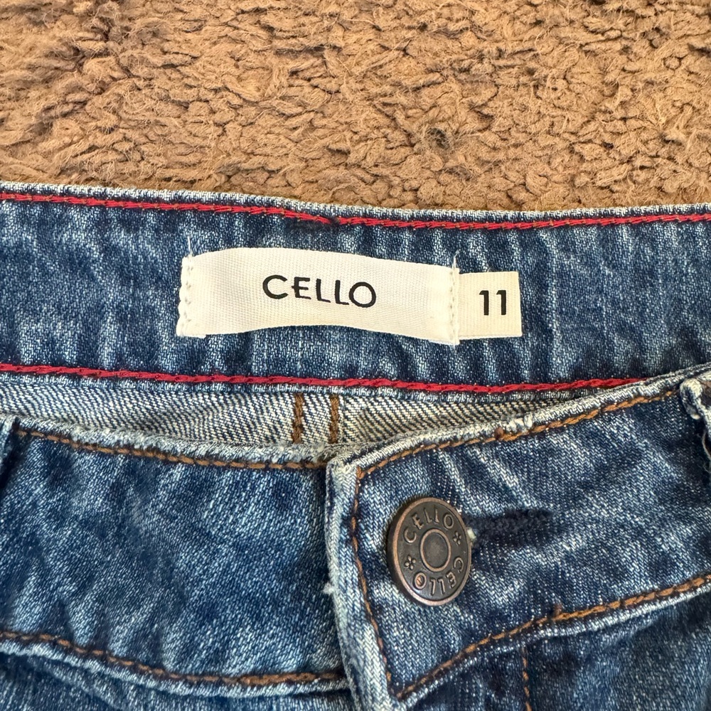 2 FOR $25 Cello Destructed Raw Hem Crop High Rise Jeans Ripped Destroyed 11 30 - Picture 2 of 7